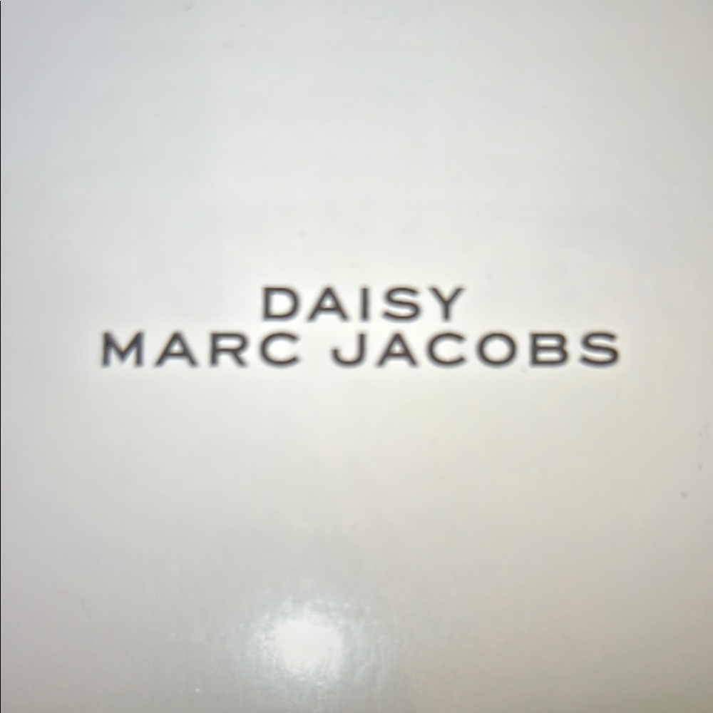 NWT Marc Jacobs Green Coin Purse New In Box - Picture 2 of 6